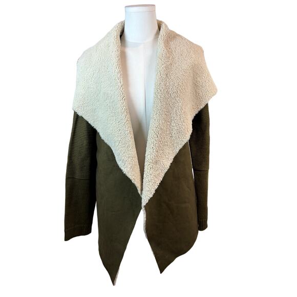 Cozy Sherpa & Faux Suede Open Front Jacket - Size M - Picture 1 of 3